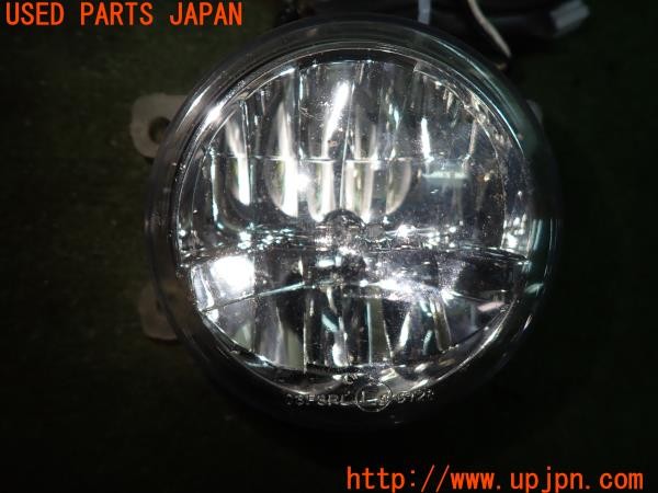 3UPJ=9231350558]WRX STI(VAB C型)純正 PIAA ピア 03F3PL フォグランプ 中古_3