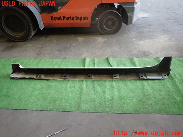 2UPJ-9231351390]WRX STI(VAB)右サイドステップ 中古_4