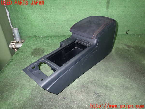 2UPJ-9231357540]WRX STI(VAB)センターコンソール 中古_2