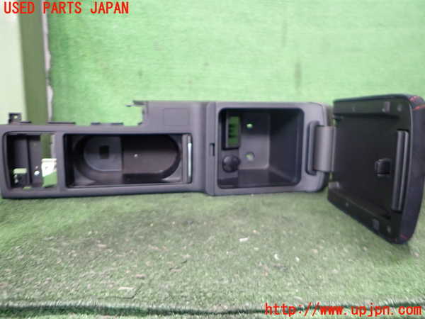 2UPJ-9231357540]WRX STI(VAB)センターコンソール 中古_3