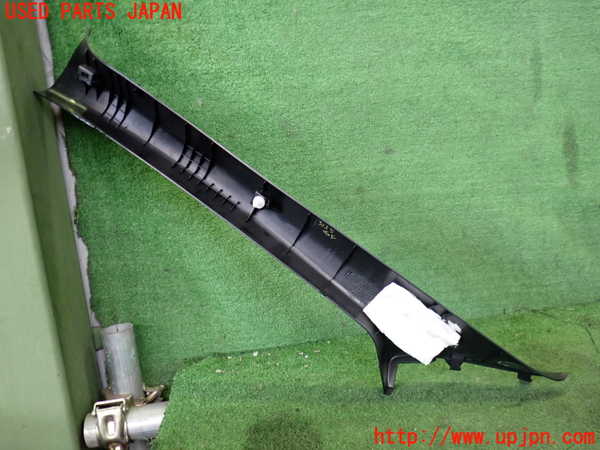 2UPJ-9231357655]WRX STI(VAB)右フロントピラートリム 中古_2