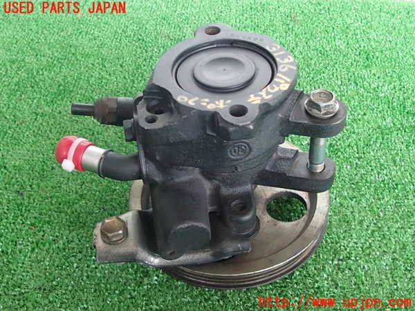 2UPJ-9231364250]アルテッツァ(GXE10)パワステポンプ 中古_2