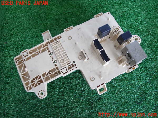 2UPJ-9231366742]アルテッツァ(GXE10)ヒューズボックス2 中古_2