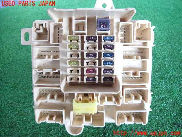 2UPJ-9231366743]アルテッツァ(GXE10)ヒューズボックス3 中古_3