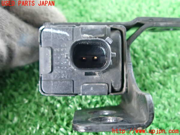 2UPJ-9231366357]アルテッツァ(GXE10)エアバッグセンサー2 中古_4