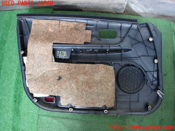 2UPJ-9231361234]アルテッツァ(GXE10)右前ドア内張り 中古_4