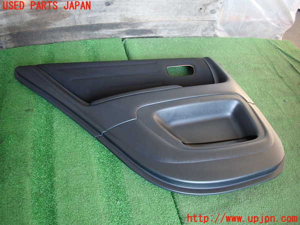 2UPJ-9231361324]アルテッツァ(GXE10)左後ドア内張り 中古_2