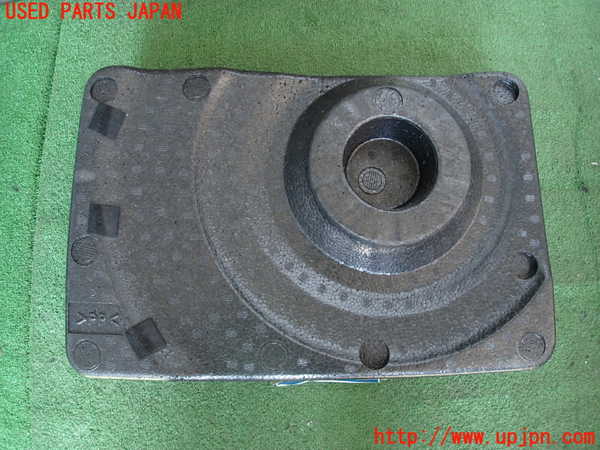 2UPJ-9231367772]アルテッツァ(GXE10)ラゲッジトレイ2 中古_2