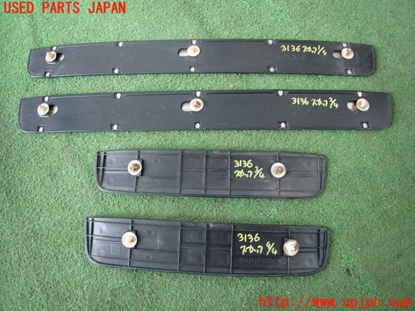 2UPJ-9231367740]アルテッツァ(GXE10)スカッフプレート 中古_5