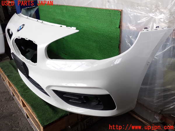 2UPJ-9231371010]BMW 218d アクティブツアラー(2C20)フロントバンパー 中古 F45_2