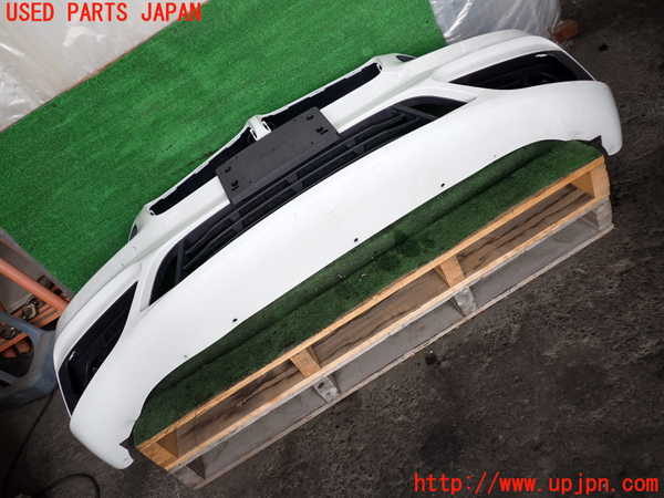 2UPJ-9231371010]BMW 218d アクティブツアラー(2C20)フロントバンパー 中古 F45_4