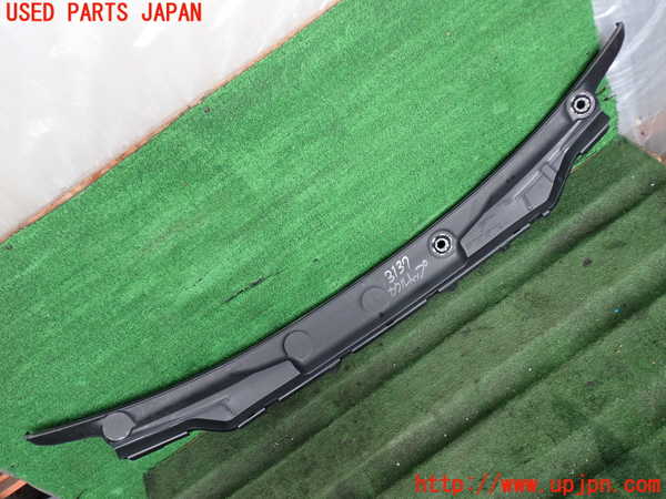 2UPJ-9231371190]BMW 218d アクティブツアラー(2C20)カウルトップ 中古 F45_2