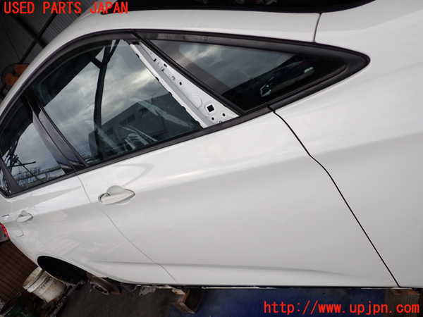 2UPJ-9231371230]BMW 218d アクティブツアラー(2C20)右前ドア (43R-001735 M540AS2) 中古 F45_2