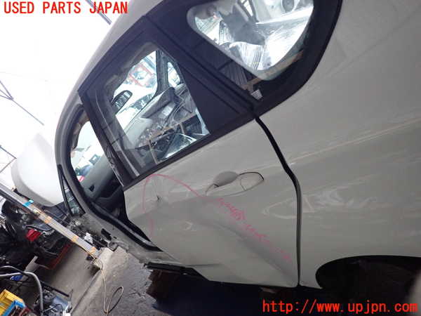 2UPJ-9231371320]BMW 218d アクティブツアラー(2C20)左後ドア (43R-001734 M532AS2) 中古 F45_2