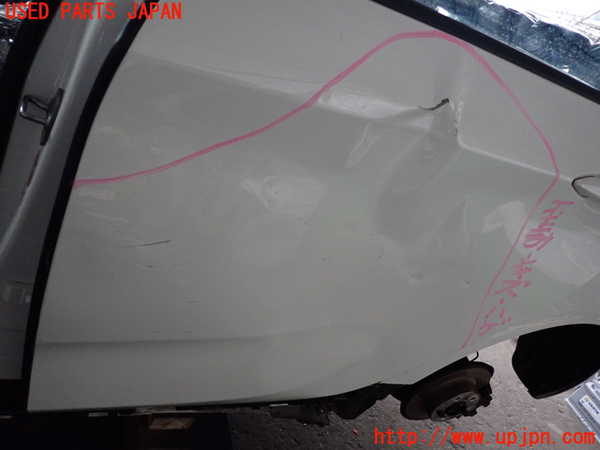 2UPJ-9231371320]BMW 218d アクティブツアラー(2C20)左後ドア (43R-001734 M532AS2) 中古 F45_4
