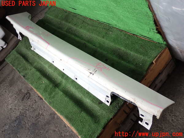 2UPJ-9231371390]BMW 218d アクティブツアラー(2C20)右サイドステップ 中古 F45_2