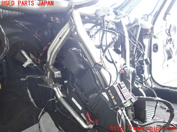 2UPJ-9231376081]BMW 218d アクティブツアラー(2C20)エバポレーター1 中古 F45_2