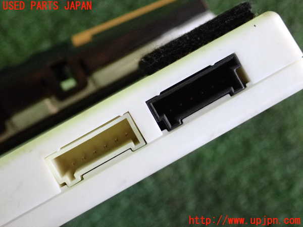 2UPJ-9231376550]BMW 218d アクティブツアラー(2C20)アンテナ 中古 F45_5