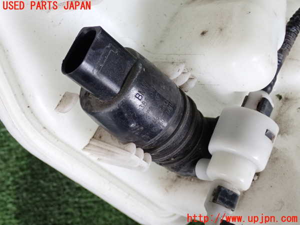 2UPJ-9231376791]BMW 218d アクティブツアラー(2C20)ウォッシャータンク1 中古 F45_3