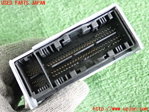 2UPJ-9231376145]BMW 218d アクティブツアラー(2C20)エアバッグコンピューター ジャンク 展開済 中古 F45_4
