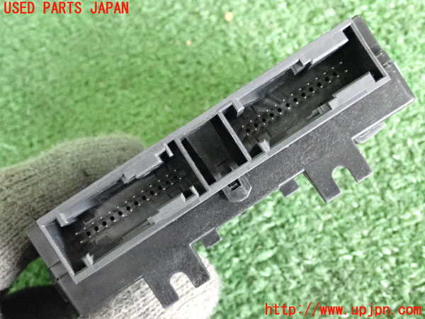 2UPJ-9231376146]BMW 218d アクティブツアラー(2C20)コンピューター1 (6840451-01) 中古 F45_4
