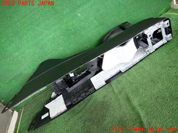 2UPJ-9231377540]BMW 218d アクティブツアラー(2C20)センターコンソール 中古 F45_5