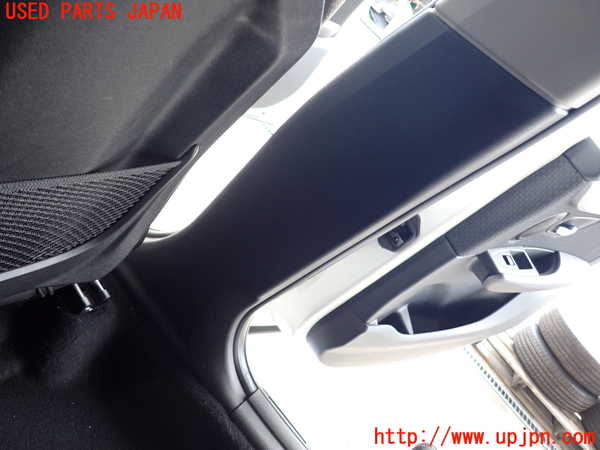 2UPJ-9231377665]BMW 218d アクティブツアラー(2C20)右センターピラートリム 中古 F45_3