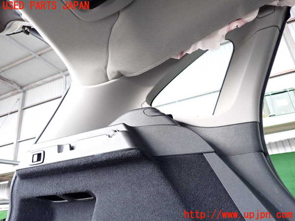 2UPJ-9231377680]BMW 218d アクティブツアラー(2C20)左リアピラートリム 中古 F45_2