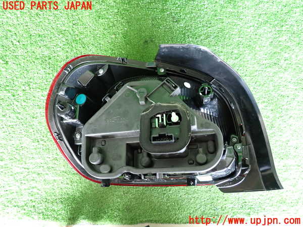 2UPJ-9231381530]シトロエン・C3(B6HN05)右テールランプ 中古_2
