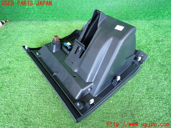 2UPJ-9231387516]シトロエン・C3(B6HN05)グローブボックス1 中古_2