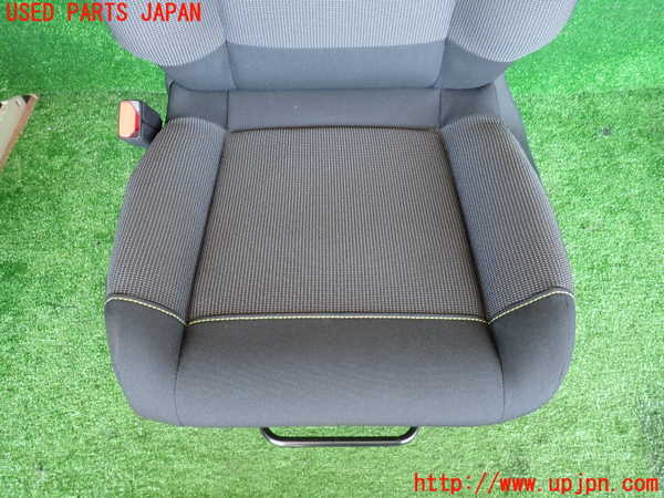 2UPJ-9231387065]シトロエン・C3(B6HN05)助手席シート 中古_2