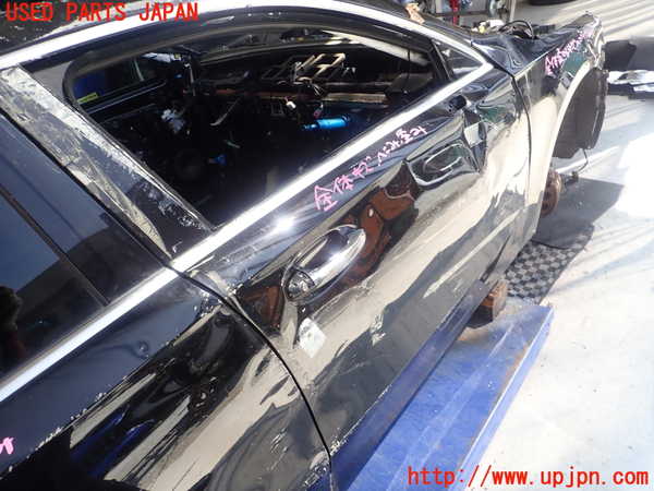 1UPJ-9231391230]ベンツ A250 4MATIC セダン(177147M V177)右前ドア ジャンク部品取り_2