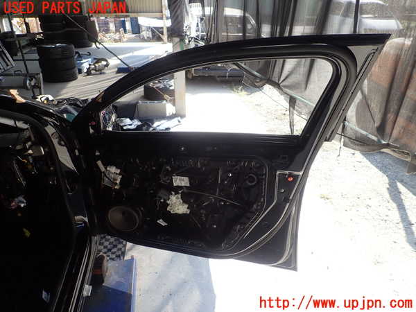 1UPJ-9231391230]ベンツ A250 4MATIC セダン(177147M V177)右前ドア ジャンク部品取り_3