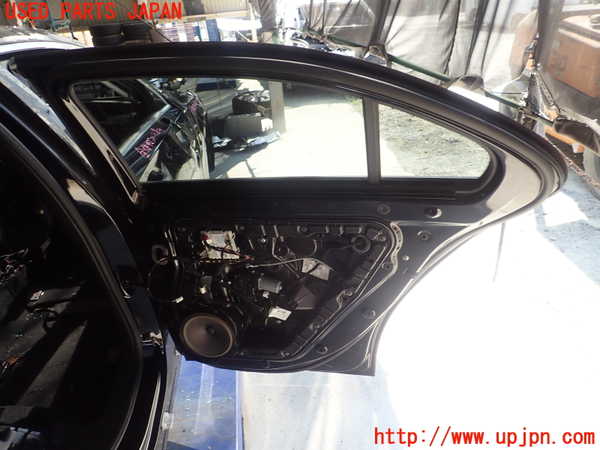 1UPJ-9231391290]ベンツ A250 4MATIC セダン(177147M V177)右後ドア 中古_3