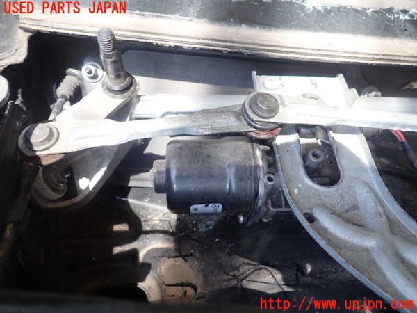 1UPJ-9231396770]ベンツ A250 4MATIC セダン(177147M V177)フロントワイパーモーター 中古_2
