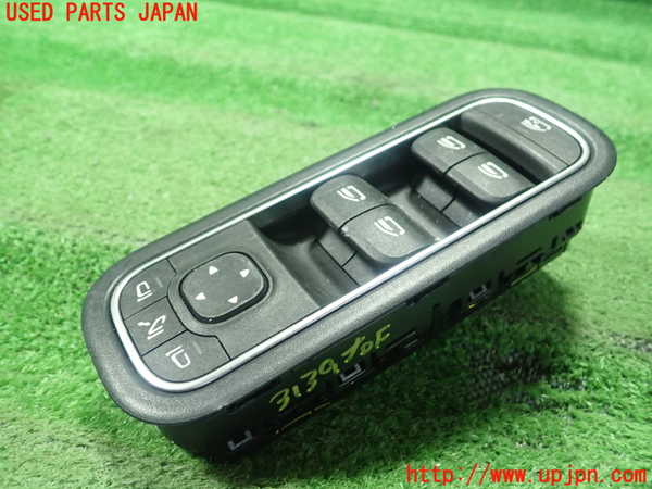 1UPJ-9231396240]ベンツ A250 4MATIC セダン(177147M V177)右前パワーウィンドウスイッチ 中古_2