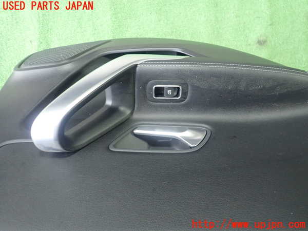 1UPJ-9231391324]ベンツ A250 4MATIC セダン(177147M V177)左後ドア内張り 中古_2