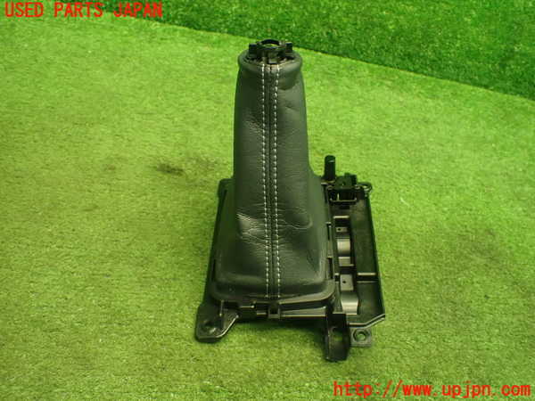 1UPJ-9231407575]レクサス・GS250(GRL11)シフトブーツ 中古_4