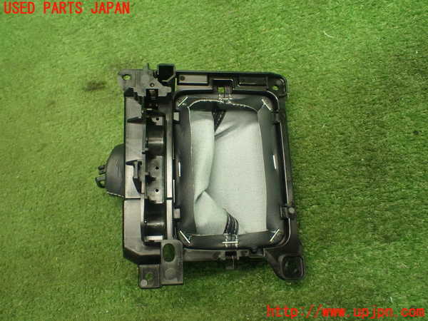 1UPJ-9231407575]レクサス・GS250(GRL11)シフトブーツ 中古_5
