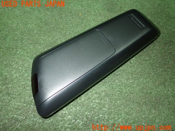 3UPJ=9231410571]ボルボ V40 T3 インスクリプション(MB4154T)純正 ナビ用 リモコン 中古_4