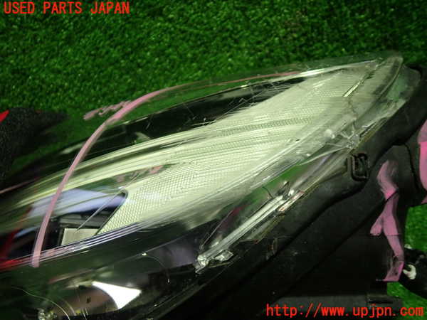 1UPJ-9231411132]ボルボ・V40(MB4154T)左ヘッドライト LED 【ジャンク】_2