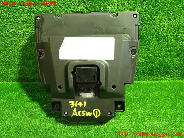 1UPJ-9231416066]ボルボ・V40(MB4154T)エアコンスイッチ1 中古_3