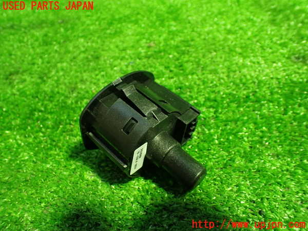 1UPJ-9231416306]ボルボ・V40(MB4154T)スイッチ1 (パッセンジャー) 中古_2