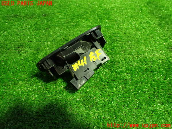 1UPJ-9231416245]ボルボ・V40(MB4154T)左前パワーウィンドウスイッチ 中古_3