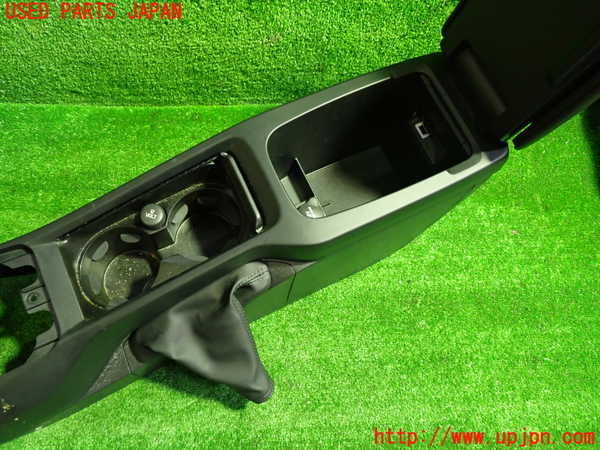 1UPJ-9231417540]ボルボ・V40(MB4154T)センターコンソール 中古_2