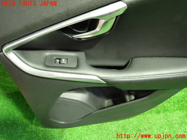 1UPJ-9231411294]ボルボ・V40(MB4154T)右後ドア内張り 中古_2