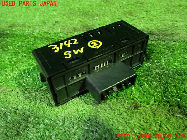 1UPJ-9231426307]ヴェルファイア(ANH20W)スイッチ2 (照度調節・ODOTRIP) 中古_2