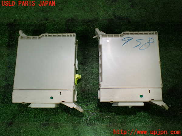 1UPJ-9231426741]ヴェルファイア(ANH20W)ヒューズボックス1 中古_2