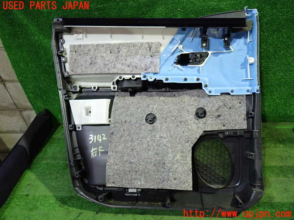 1UPJ-9231421234]ヴェルファイア(ANH20W)右前ドア内張り 中古_4
