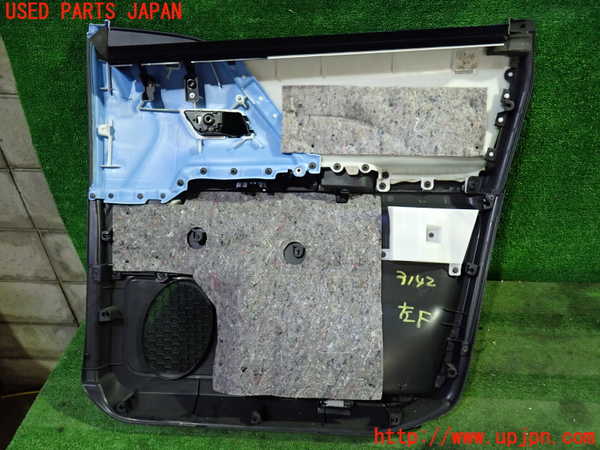 1UPJ-9231421264]ヴェルファイア(ANH20W)左前ドア内張り 中古_4